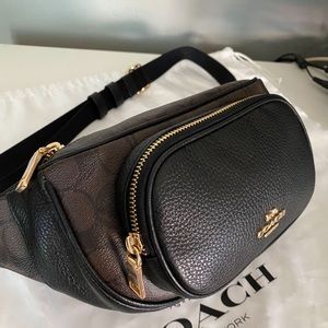 coach court belt bag black